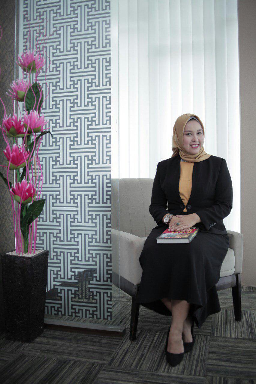 Dr. Elin Herlina,S.Pd.,M.M